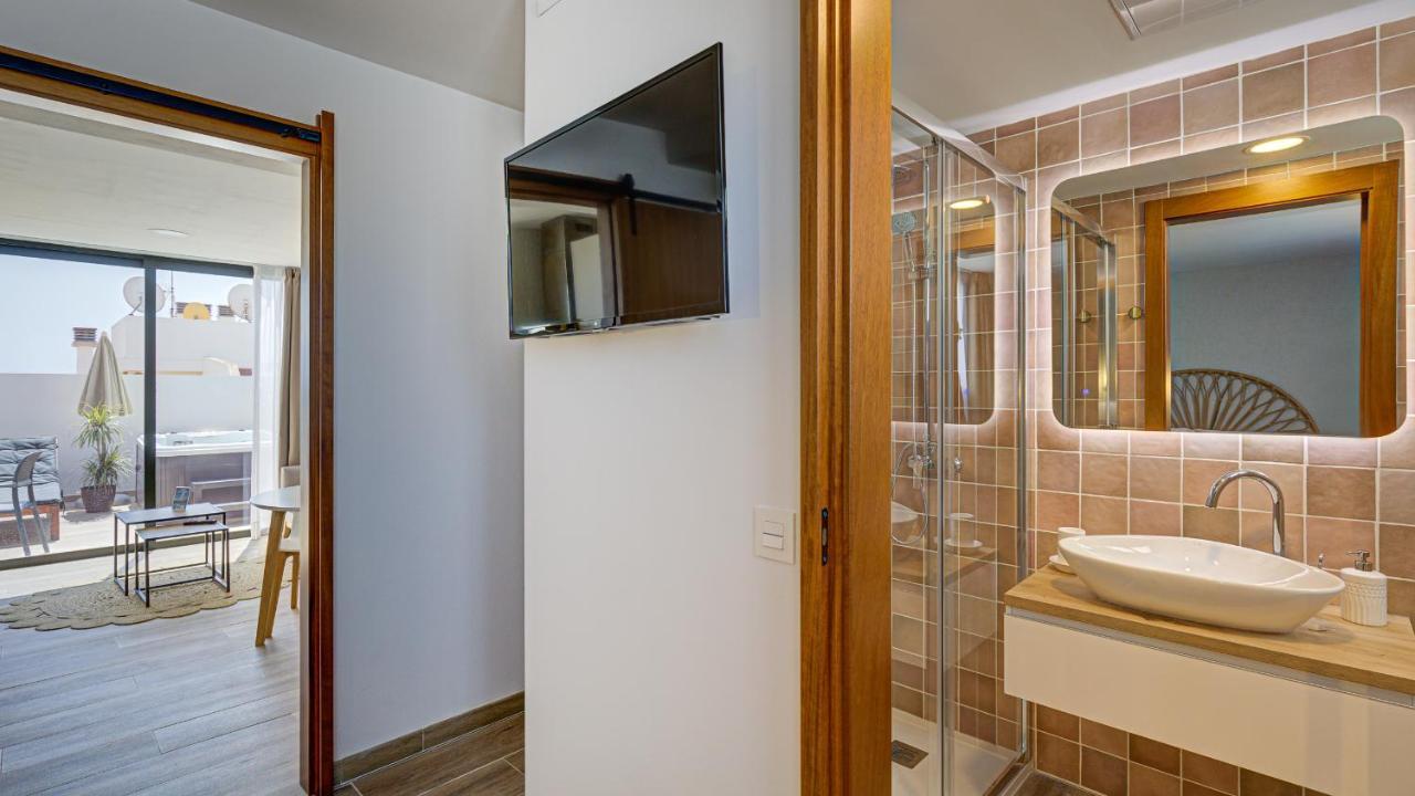 Jable Suites Apartamentos De Lujo En El Centro Corralejo Buitenkant foto