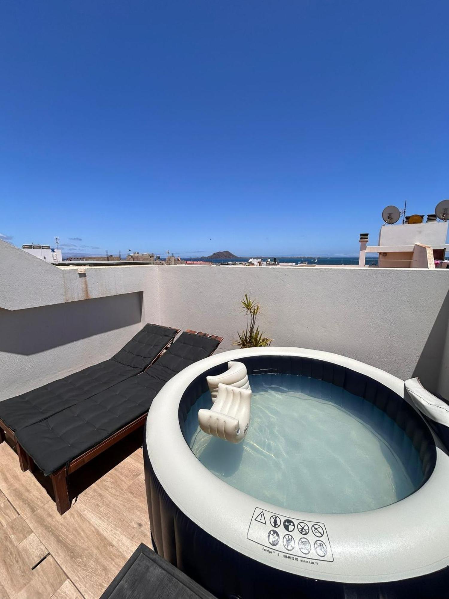 Jable Suites Apartamentos De Lujo En El Centro Corralejo Buitenkant foto
